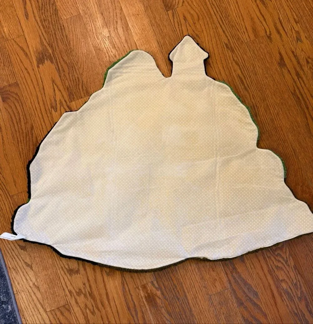 Lighthouse Tight Weave Area Rug EUC